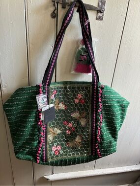 New AMERICA & BEYOND Emerald Bee Embellished Tote Bag Green Pink